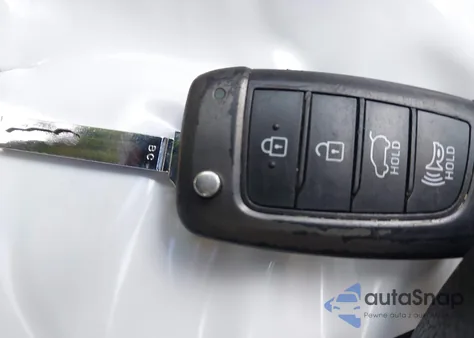 2020 Hyundai Veloster 2.0 from USA, damaged, VIN KMHTG6AF8LU022433